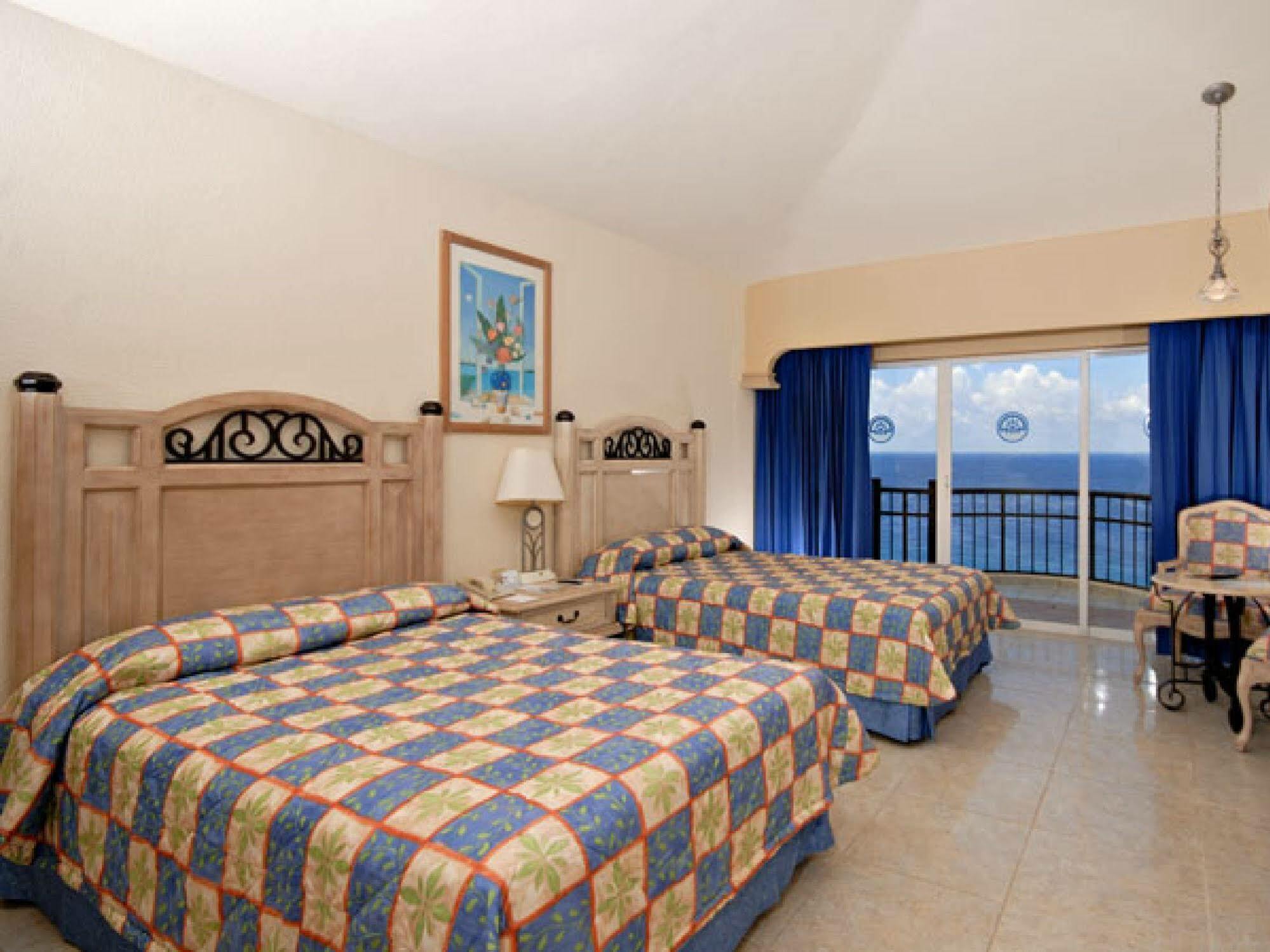 Hotelcoz All Inclusive Cozumel Esterno foto